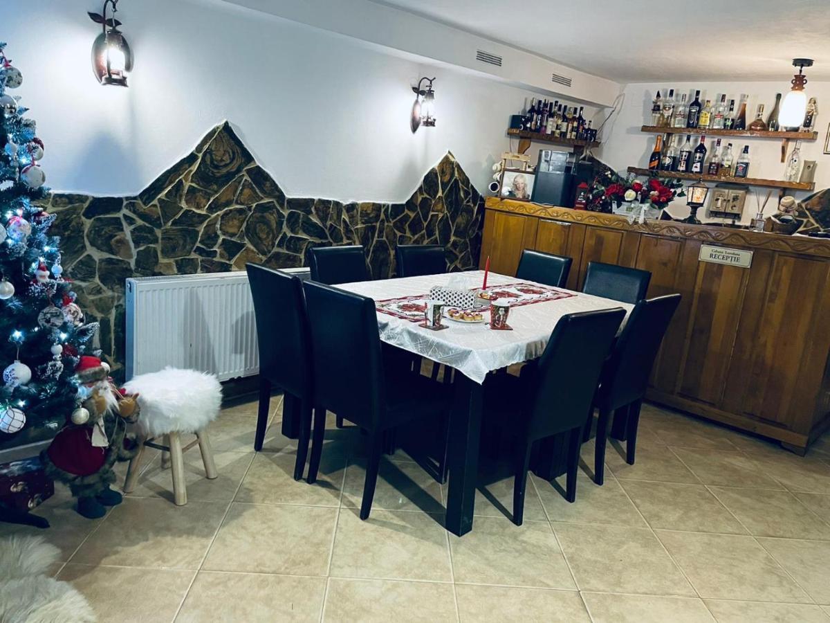 Cabana Loredana Vadu Motilor Esterno foto